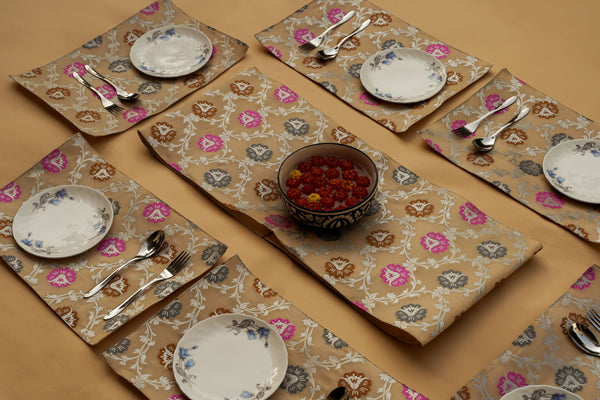 Table Mats and Runner set 004