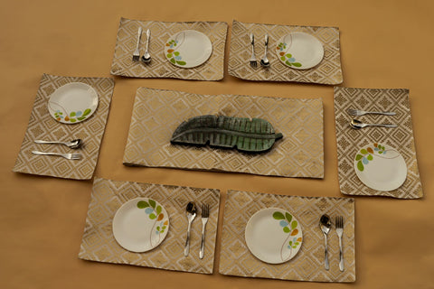 Table Mats and Runner set 009